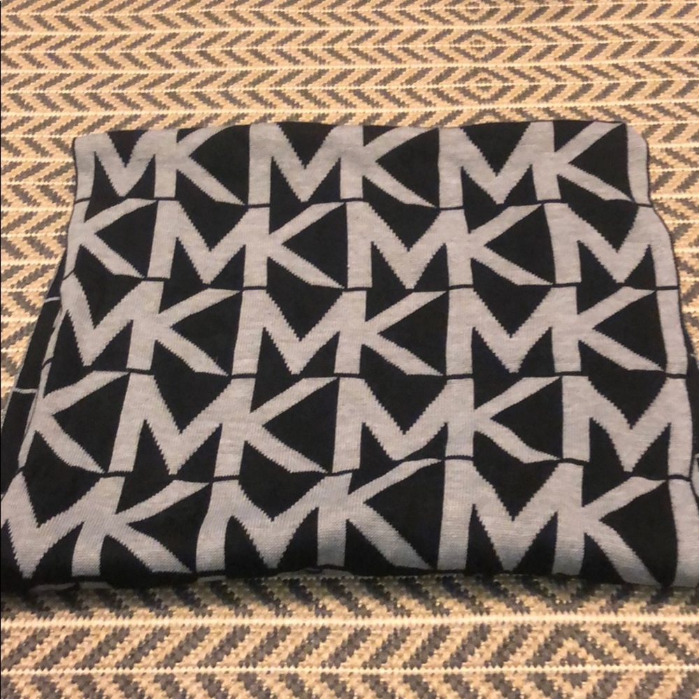 Black and Grey Logo Michael Kors infinity scarf